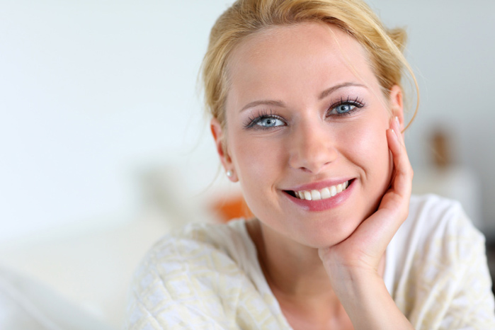 20% Vitamin C Brightening Serum image 2